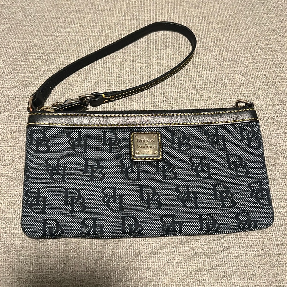 Wristlet